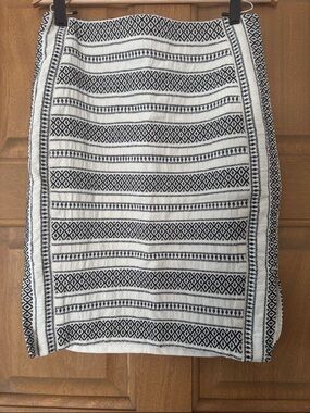 LOFT Sz 6 - Black and White Geometric Pencil Skirt